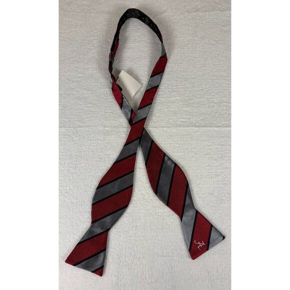 ALABAMA CRIMSON TIDE Logo Woven Silk Bow Tie NCAA Licensed University Zep-Pro - Picture 1 of 4